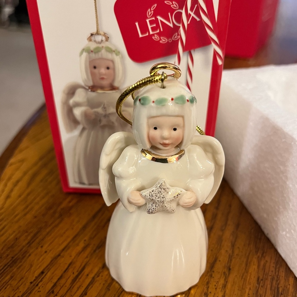 NIB Lenox ornament